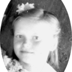 Viola. Simo Heistosen ensimmäinen lapsenlapsi. Vuosi noin 1945. Peri.